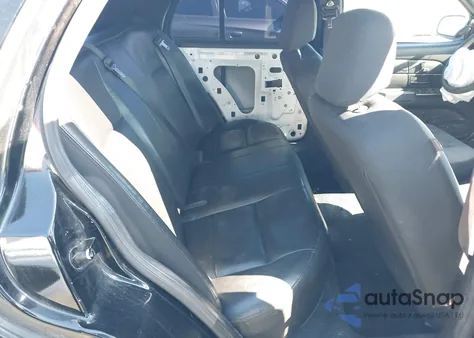 2008 Ford Crown Victoria Police/Police Interceptor z USA, uszkodzony, nr VIN 2FAHP71V38X123473